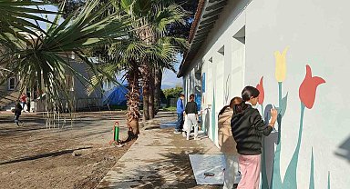 Köyceğiz Ortaokulu duvarları, resimlerle güzelleştirildi