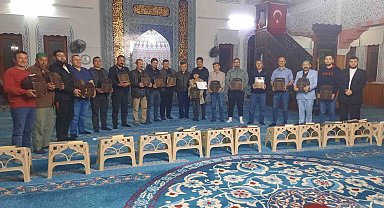 Köyceğiz'de Kur'an öğrenen kursiyerler belgelerini aldı