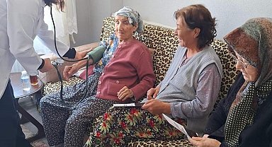 Köylerdeki yaşlıların sağlık kontrolleri yapıldı