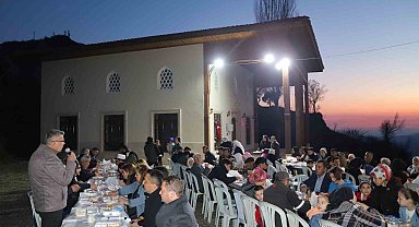 Köylüler iftarını Şehitlikte Başkan Güler'le birlikte açtı