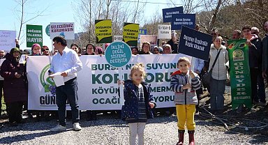 Köylüler Kocasu Deresi'ni tehdit eden mermer ocağı için eylem yaptılar