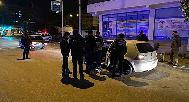 Kozan'da polis tarafından huzur güven için uygulama yapıldı