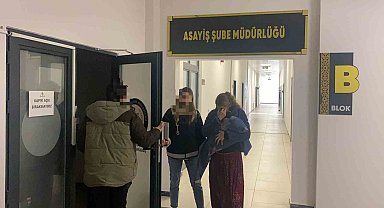 Kucağında çocuğuyla adliyeye sevk edildi