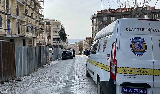 Küçükçekmece'de inşaatta erkek cesedi bulundu