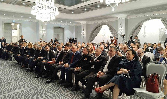 Kültür ve Turizm Bakanı Mehmet Nuri Ersoy: "İstanbul'un zaman kaybetme lüksü yok"