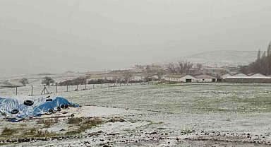 Kulu'da dolu yağışı etkili oldu