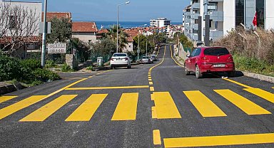 Kuşadası'nda yol yapım çalışmaları devam ediyor