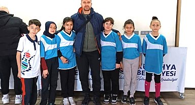 Kütahya Ahteri İmam Hatip Ortaokulu, oryantring müsabakalarında il birincisi oldu