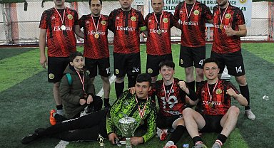 Kütahya OBM halı saha futbol turnuvasında şampiyon Tavşanlı