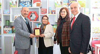 Kütahya'da hayırsever öğretmen İlkokula Akıl ve Zeka Oyunları Atölyesi yaptırdı