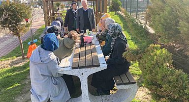 Lapseki Belediye Başkanı Eyüp Yılmaz, seçim çalışmalarına devam ediyor