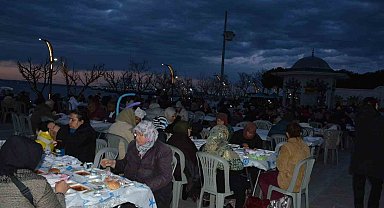 Lapseki'de sokak iftarları ilgi görüyor