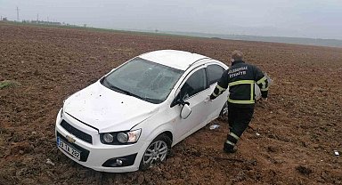 Lüleburgaz'da otomobil kamyonla çarpıştı: 1 yaralı