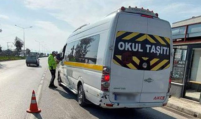Manisa'da 2 okul servisi daha trafikten men edildi
