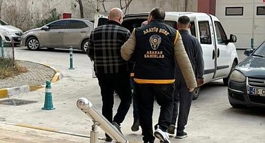 Manisa'da 53 yıl hapis cezasıyla aranan şahıs polise yakalandı