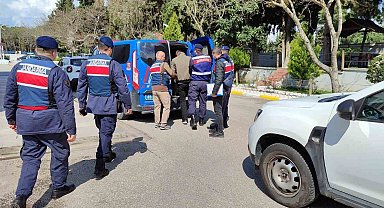 Manisa'da jandarmadan PKK terör örgütüne operasyon: 2 kişi tutuklandı