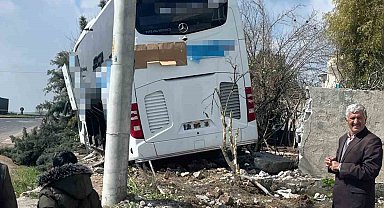 Mardin'de yolcu otobüsü bir evin bahçesine girdi