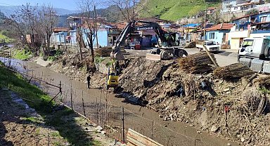 MASKİ, Salihli'deki dereyi temizledi