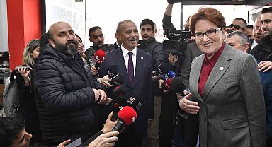 Meral Akşener'den Çubuk ve Pursaklar'da esnaf ziyareti