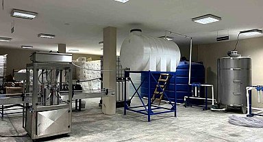 Mersin'de sahte alkol tesisi ortaya çıkarıldı: 20 ton etil alkol ele geçirildi