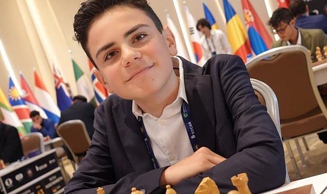 Milli satranççı Ediz Gürel, Türk satranç tarihinin en genç büyükustası oldu