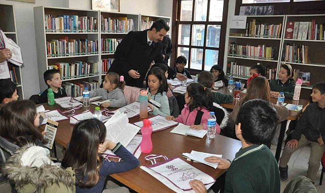 Miniklere kitap sevgisi aşılanıyor