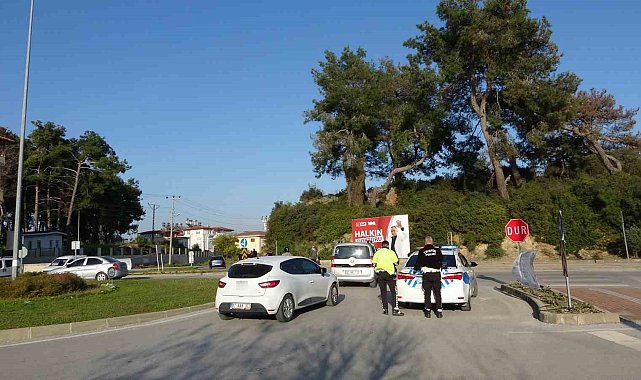 Motosiklet otomobille çarpıştı: 1 yaralı