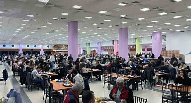 Muğla, Aydın ve Denizli'de her gün 6 bin Üniversiteliye iftar yemeği