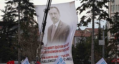 Muhsin Yazıcoğlu dev pankartla anıldı