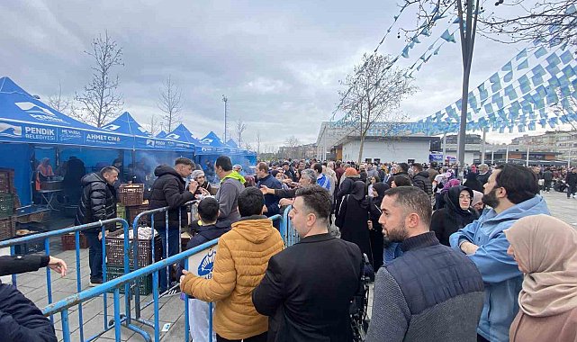 Murat Kurum, Pendik'te hamsi festivaline katıldı