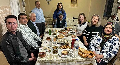 Mustafa Bozbey ilk iftarını Güler ailesiyle yaptı