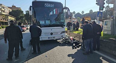Nazilli'de otobüs motosiklete çarptı: 1 ölü