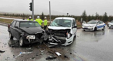 Niğde'de trafik kazası: 2 Yaralı