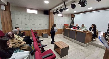 Odunpazarı Müftülüğü "Çanakkale Deniz Zaferi ve Şehitleri Anma Günü" etkinlikleri kapsamında yarışmalar düzenledi