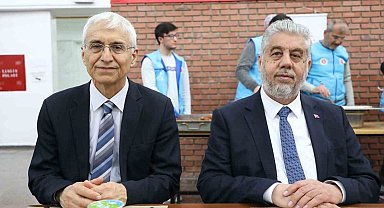 Öğrenciler için iftar yemeği verildi