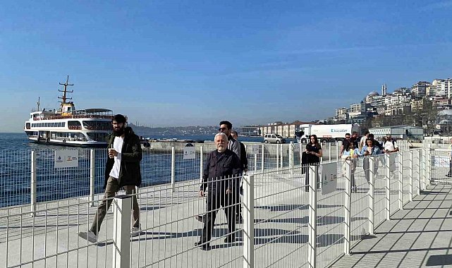 Önce sandık başına ardından Adalar'a gittiler