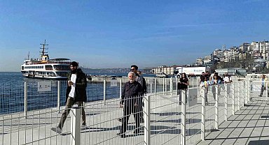 Önce sandık başına ardından Adalar'a gittiler