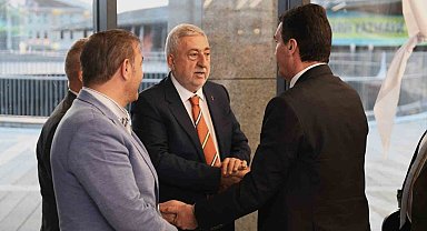 Osmangazi Meydanı'nda esnaf buluşması