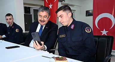 Osmaniye Valisi Yılmaz'dan Mehmetçiğe sürpriz