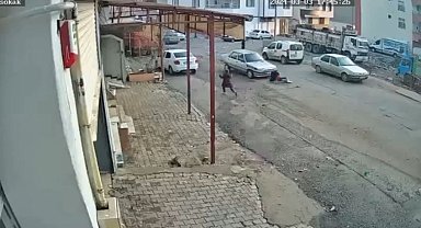 Otomobilin çarptığı çocuğun burnu bile kanamadı