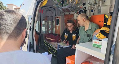 Oyunu ambulansta kullandı