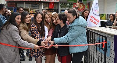 Özel sektör öğretmenlerinden İzmir'de yeni başlangıç