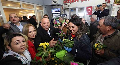 Özel'den 8 Mart'a özel kutlama