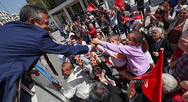Özgür Özel, seçime kısa bir süre kala çalışmalarını sürdürüyor