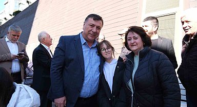 Özkan Alp Hamamyolu Caddesi'nde vatandaşlarla buluştu