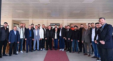 Özkan Alp: "Hizmet etmeyeni göndermek sizin elinizde"