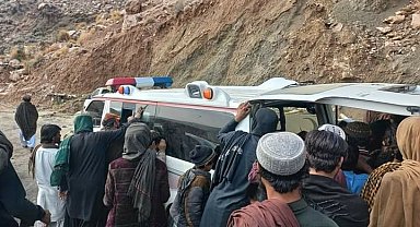 Pakistan'da madende patlama: 12 ölü
