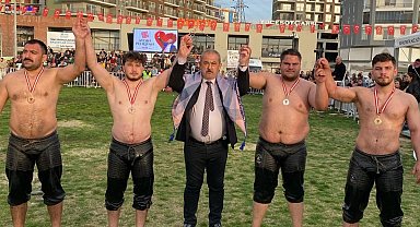 Pamukkale Belediyesporlu pehlivanlar sezona 11 madalyayla başladı