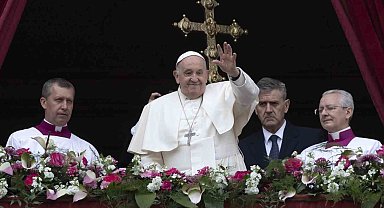 Papa'dan, paskalya ayininde Gazze'de ateşkes çağrısı