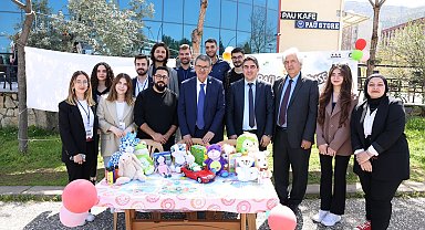 PAÜ Rektörü Kutluhan 'PAÜ İle Gülümse' festivali